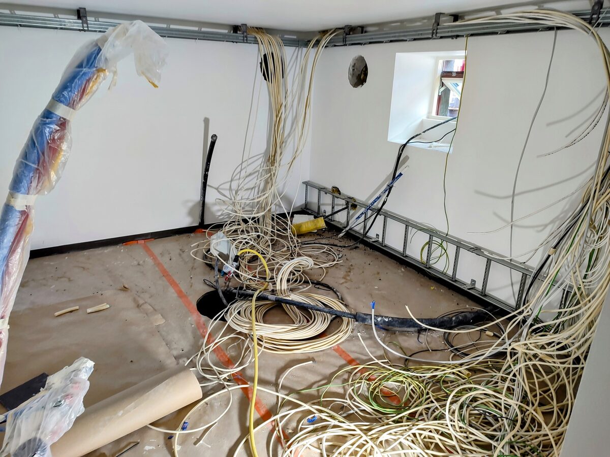 Professionaalselt korraldatud kaabeldus pärast meie tööd